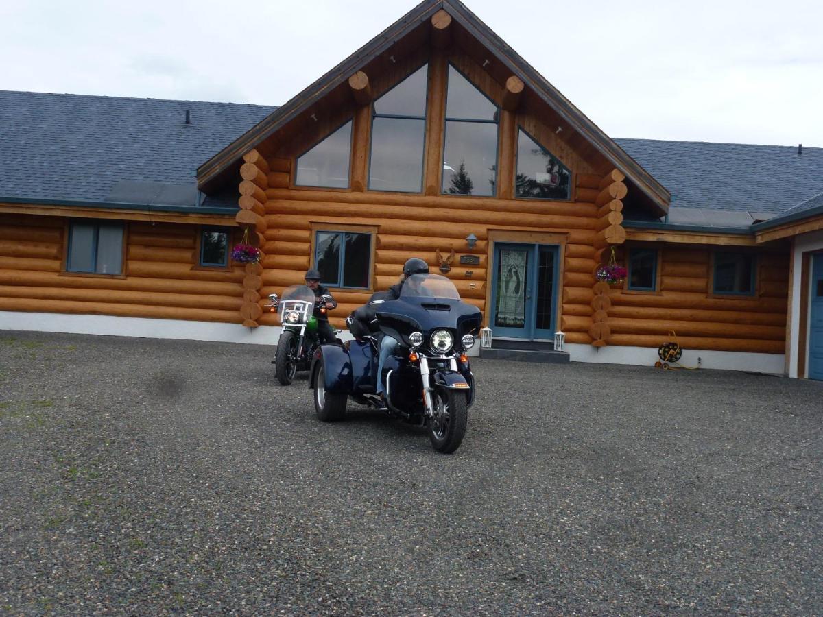 Bridge Lake Little Black Bear Lodge/B&B מראה חיצוני תמונה