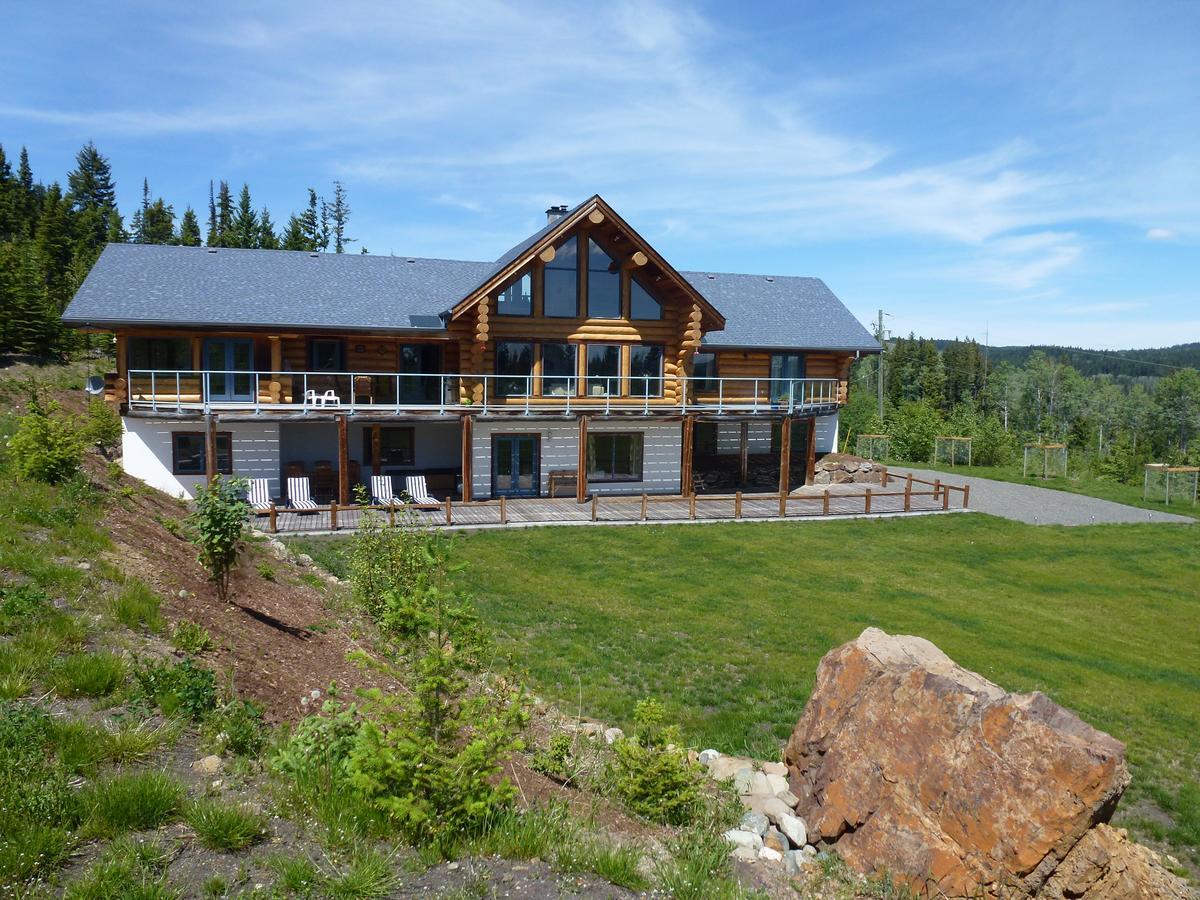 Bridge Lake Little Black Bear Lodge/B&B מראה חיצוני תמונה