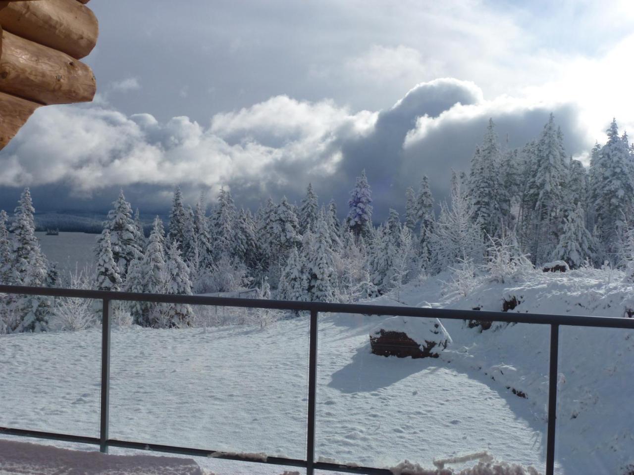 Bridge Lake Little Black Bear Lodge/B&B מראה חיצוני תמונה