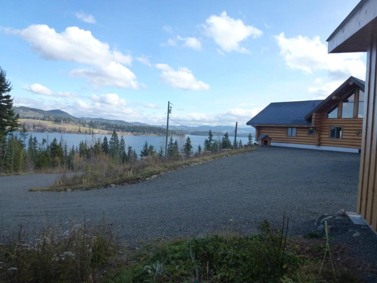 Bridge Lake Little Black Bear Lodge/B&B מראה חיצוני תמונה