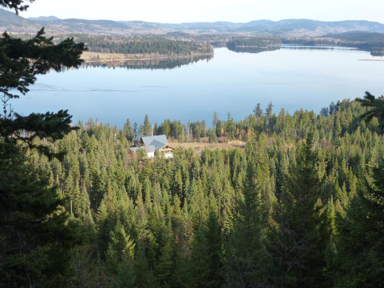 Bridge Lake Little Black Bear Lodge/B&B מראה חיצוני תמונה